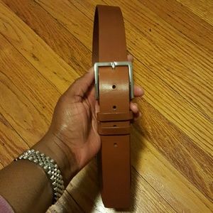 BANANA REPUBLIC ITALIAN LEATHER BELT